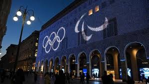 美媒模拟交易：湖人送出克莱伯+克内克特+文森特+首轮单换威金斯